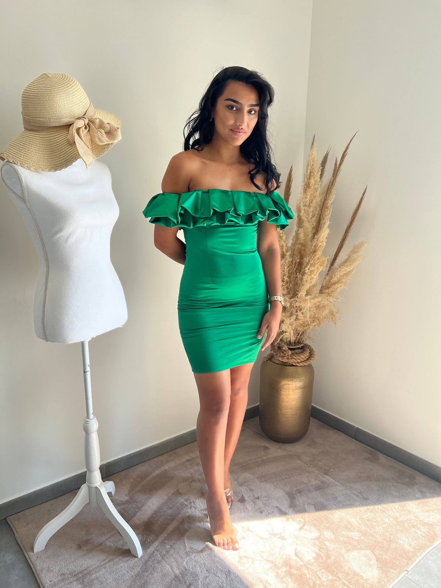 Robe de soirée satinée verte